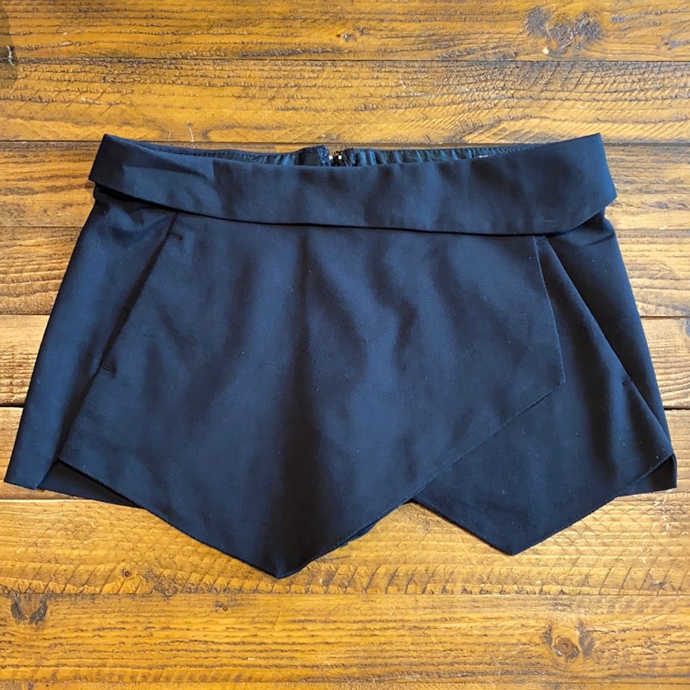 Zara Mini Black Skort